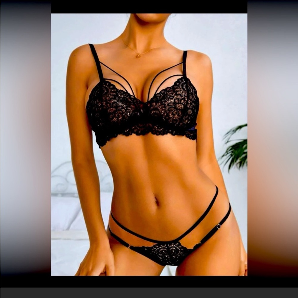 Black Floral Lace Lingerie Set